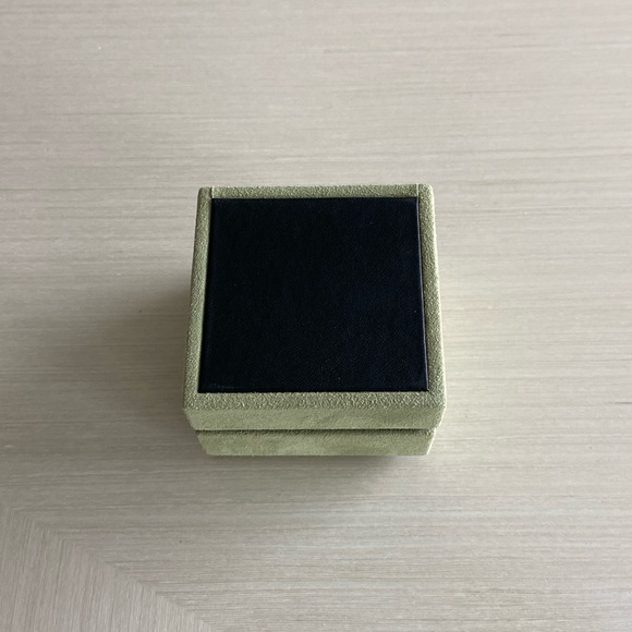 Van Cleef & Arpels Green Box for Earrings VCA - Picture 4 of 6